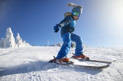 Prima volta dei bambini sugli sci, come comportarsi