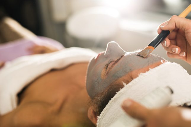 Alessandra Ricchizzi: chi è la beauty therapist delle star