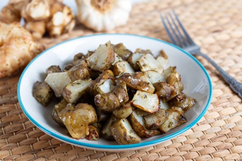 Ratatouille di sedano rapa, patate e topinambur