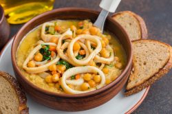 5 abbinamenti in cucina con legumi e pesce
