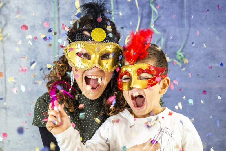 maschere carnevale famiglia