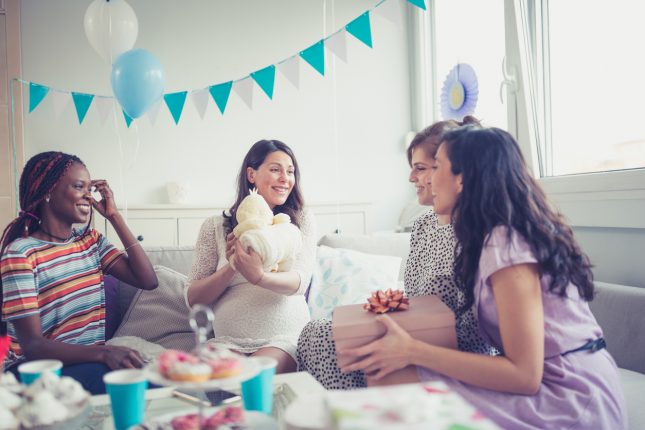 5 giochi divertenti per il baby shower