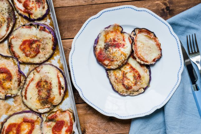 Pizzette di melanzane al forno