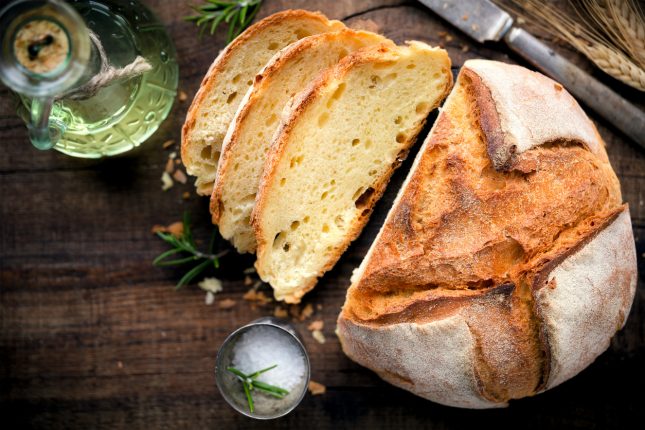 Pane comodo senza impasto con il bimby
