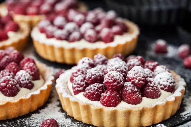 Crostata morbida crema e frutta