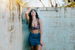Minigonna di jeans, come indossarla