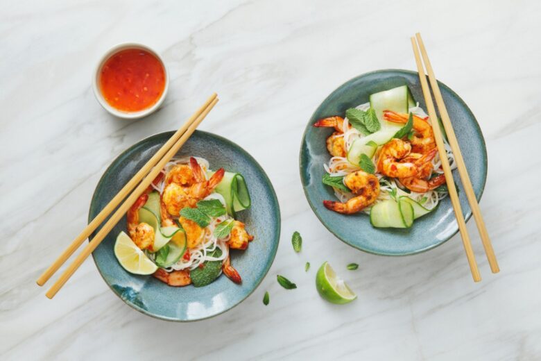 noodles e gamberi