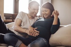 Come dire al tuo compagno che sei incinta