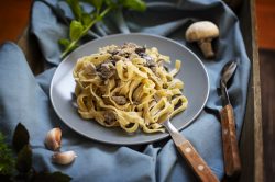 Pasta alla boscaiola bianca