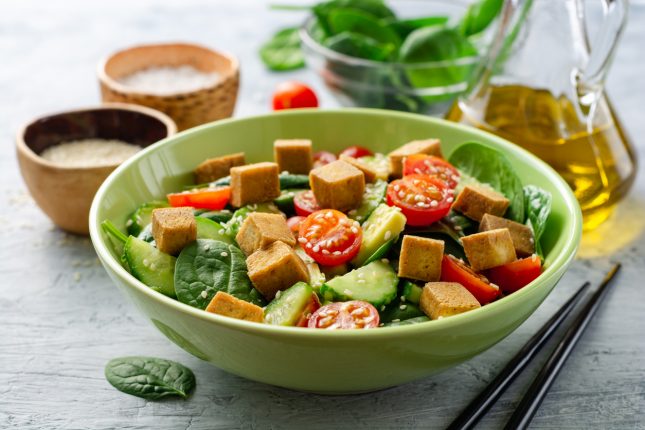 Proteine vegetali benefici, alimenti e controindicazioni
