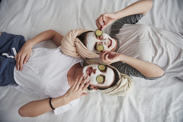 Skincare post estate, come mantenere l'abbronzatura