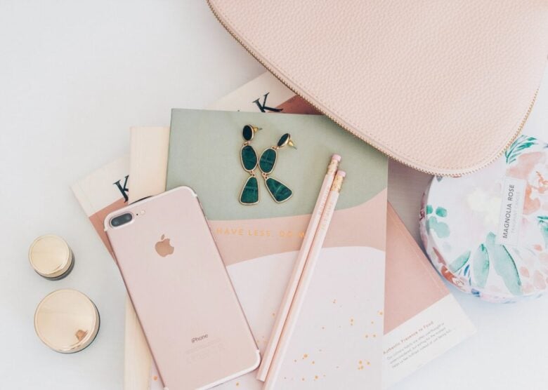 Come decorare e personalizzare la cover del cellulare