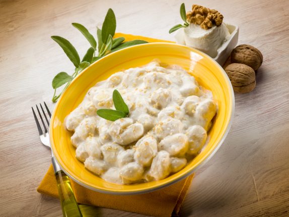 Pasta ricotta e noci