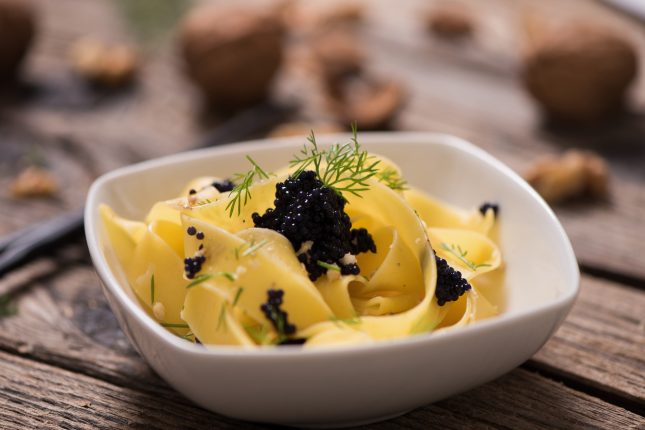 Pasta con uova di lompo