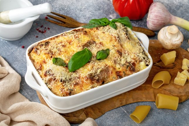 Cannelloni con zucca e salsiccia