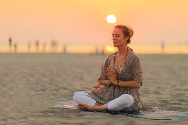 Kundalini yoga cos’è, posizioni e benefici