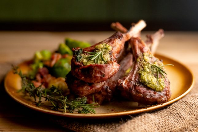 Agnello con carciofi