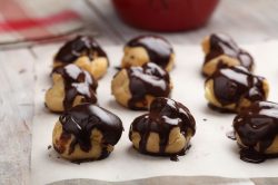 Profiteroles al cioccolato