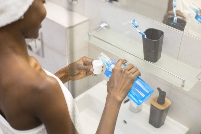 10 migliori colluttori per prevenire la placca