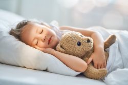 Melatonina bambini: da che età e quali sono le dosi