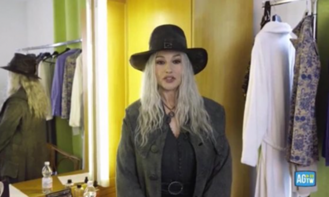 Monica Bellucci: nuovo look