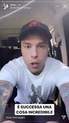 Fedez provoca dirigenti Rai: dinosauri