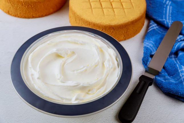 Crema al mascarpone senza uova e panna