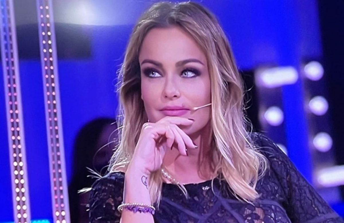 Sonia Bruganelli, le immagini dopo l’intervento: il ritocchino a…