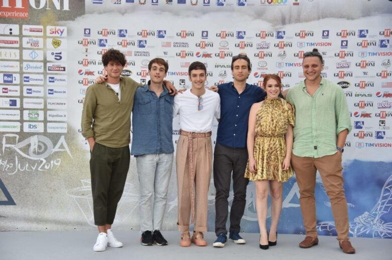 Cast di skam 5