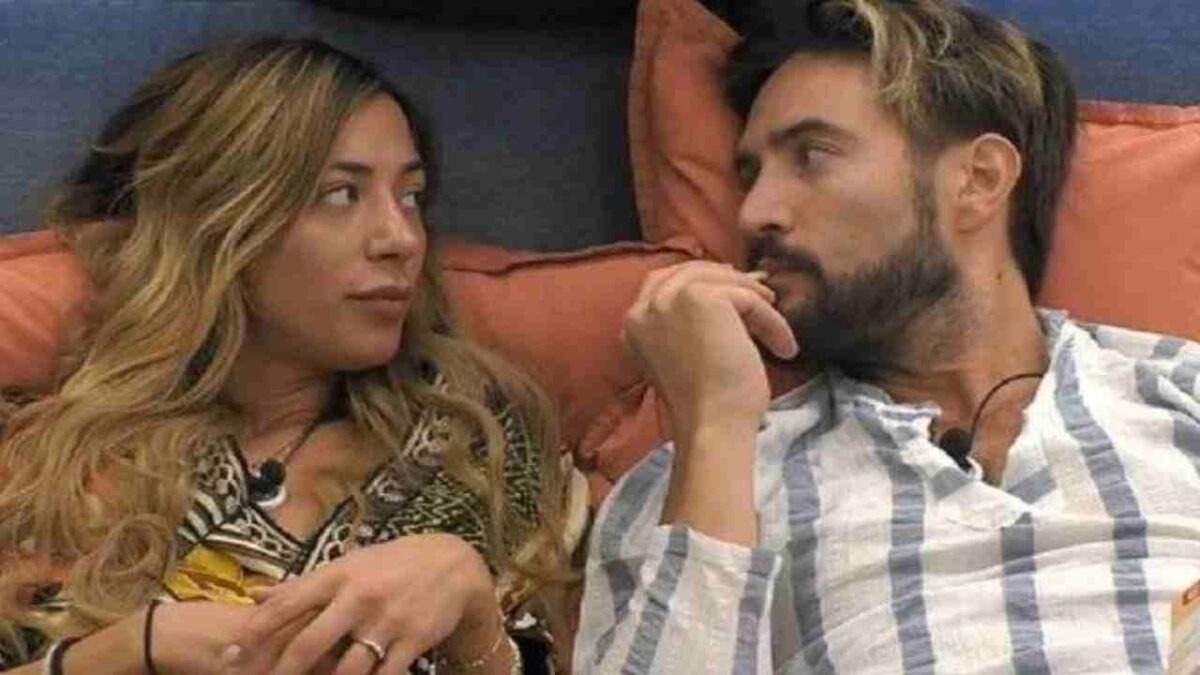 GF Vip: Alex Belli commenta il confronto con Soleil