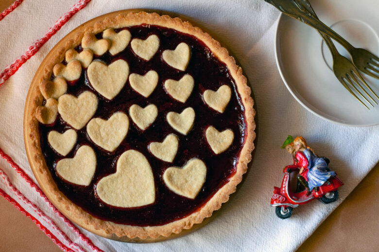 Crostata di San Valentino frolla al burro
