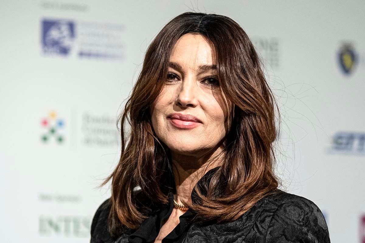 Da Monica Bellucci a Luisa Ranieri: rosso è sexy