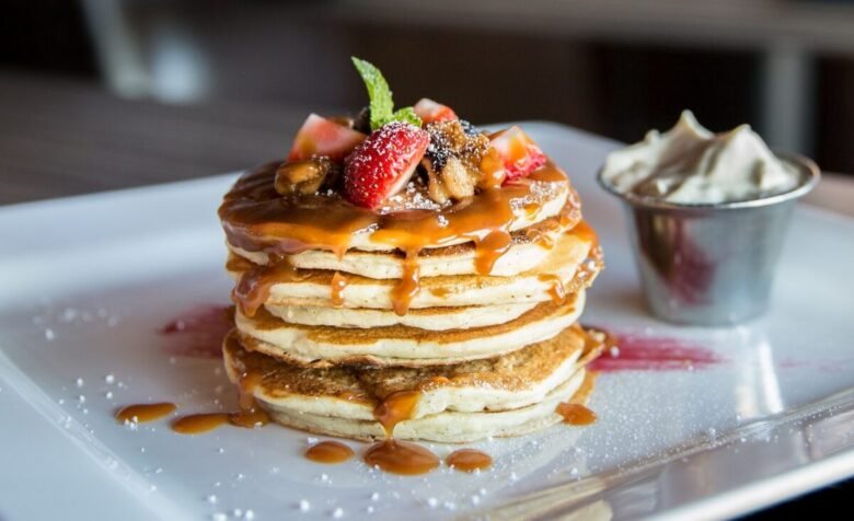 Pancake proteici: 3 ricette per una colazione completa