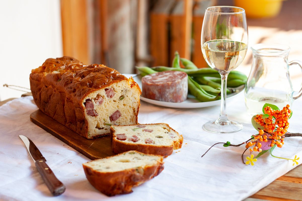 Plumcake fave salame e pecorino