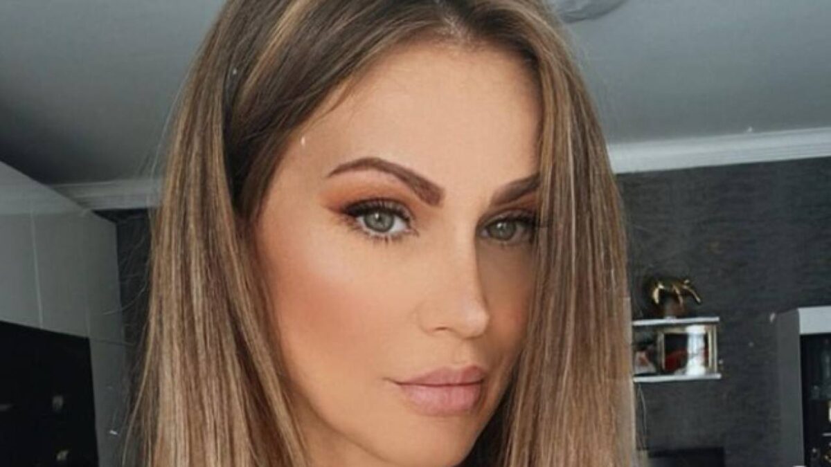 Eva Henger costretta in sedia a rotelle: dopo l’incidente non…