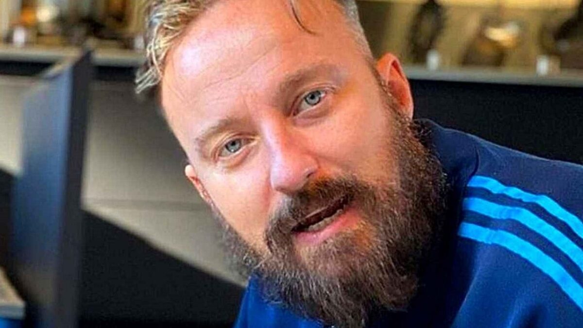 Francesco Facchinetti rischia il posto di lavoro: colpa di Totti-Ilary