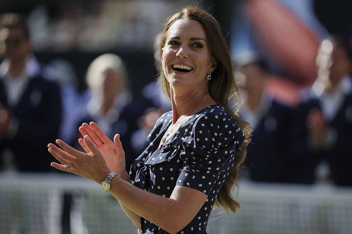 Kate Middleton ci ricasca: “copia” il vestito a Tatiana Santo Domingo