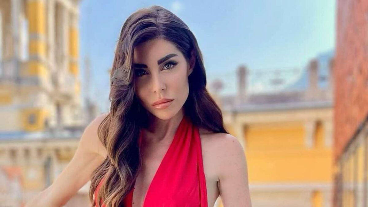Bianca Atzei incinta? L’annuncio ad Ibiza