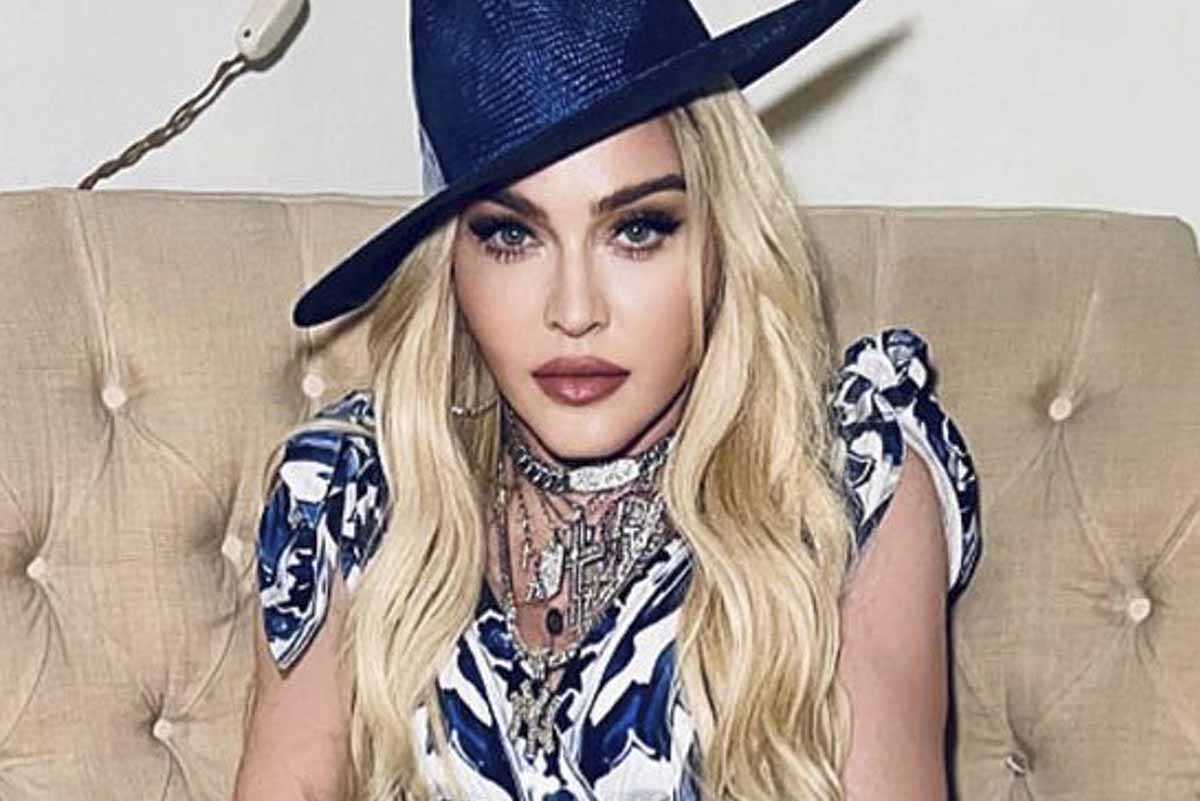 Madonna festeggia 64 anni in “mini-me”