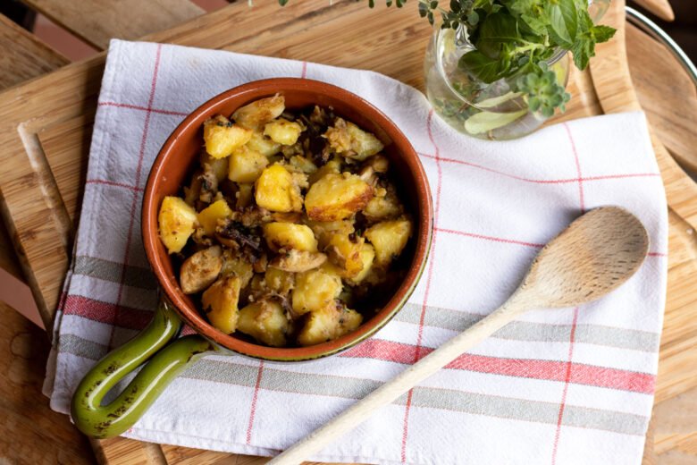 Patate e funghi porcini in padella