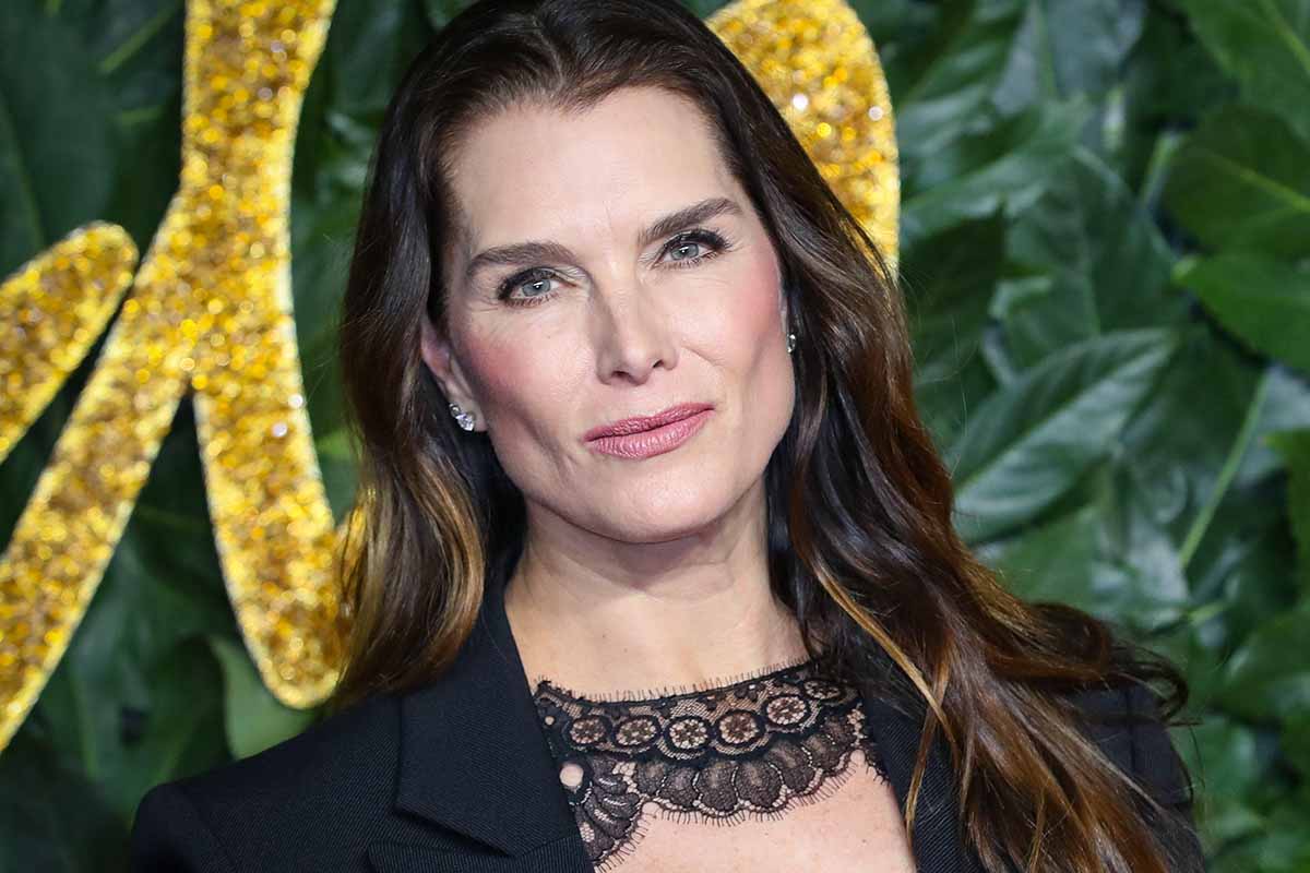 Da Brooke Shields a Juliette Lewis: le star in reggiseno