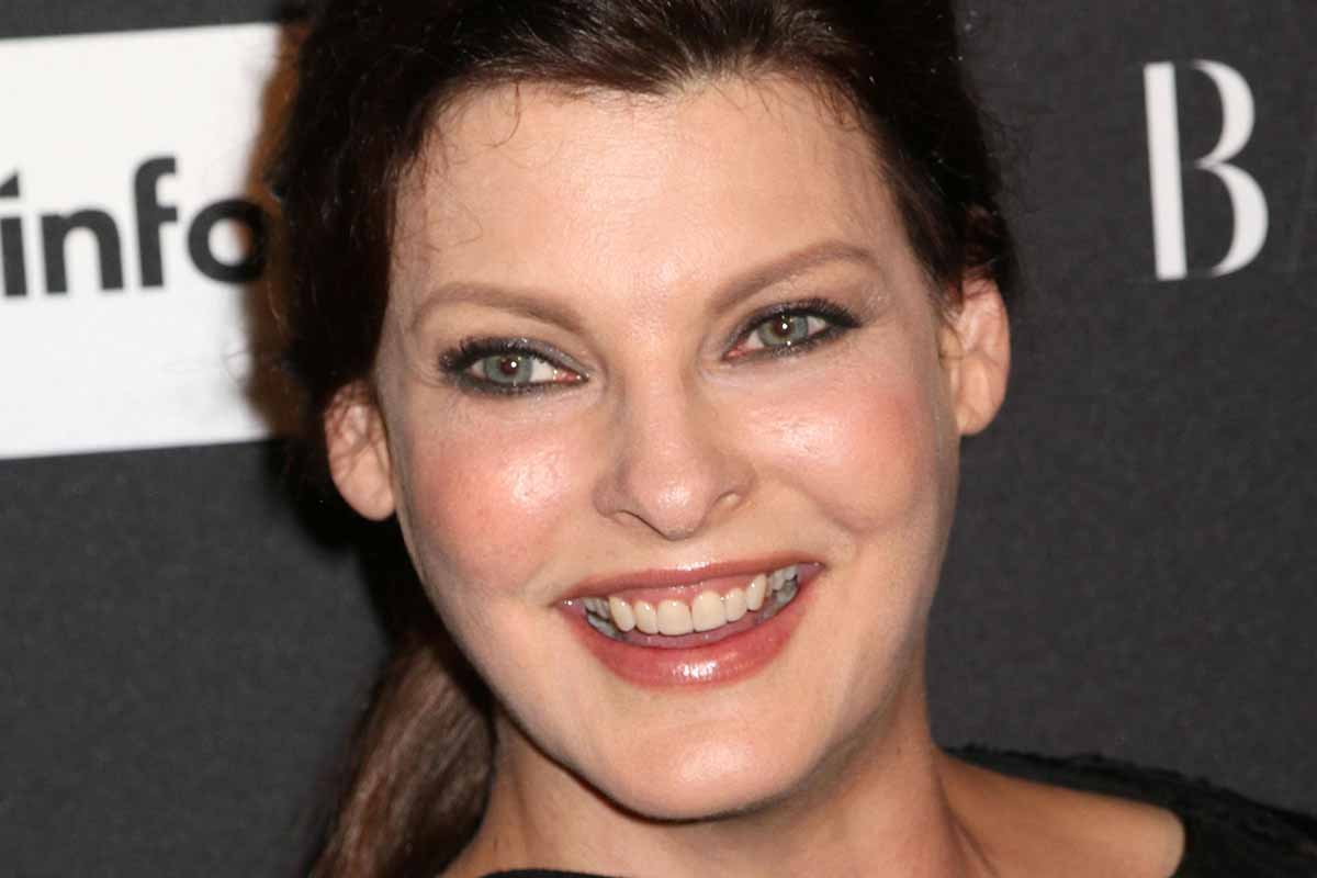 Linda Evangelista torna in passerella dopo 15 anni