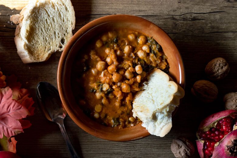 Ceci in zimino ricetta tipica genovese