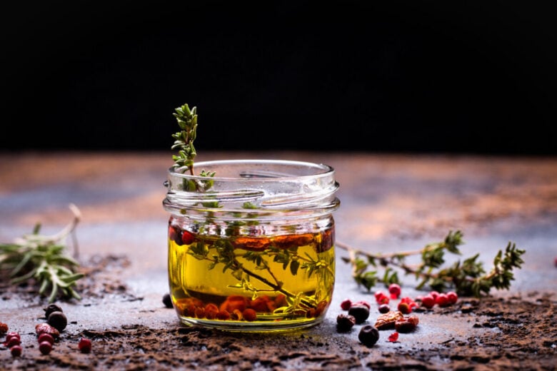 Come fare l'olio piccante con il peperoncino fresco