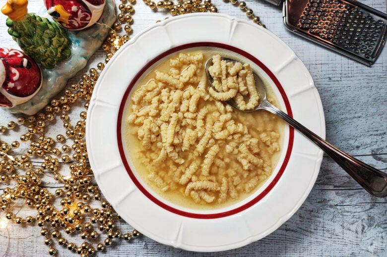 Passatelli in brodo ricetta tipica romagnola