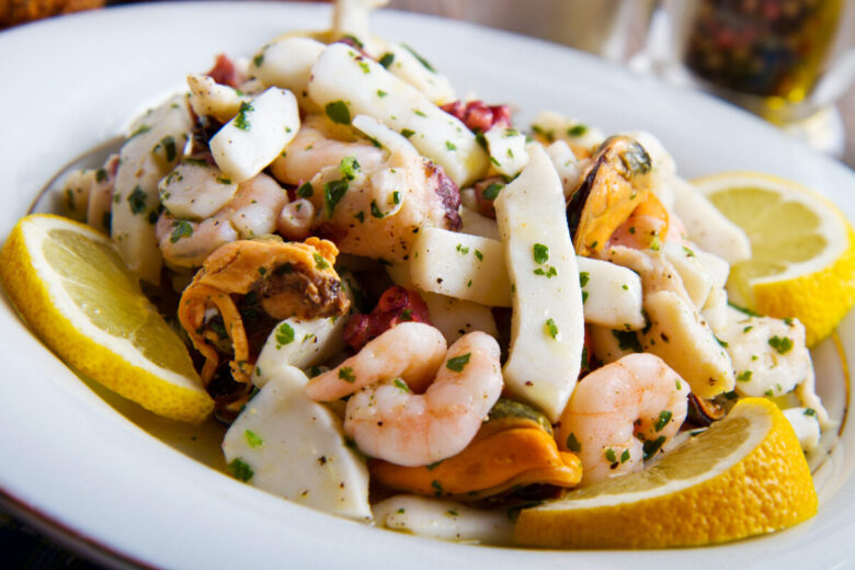Come cucinare un'insalata di mare congelata trucchi e cotture