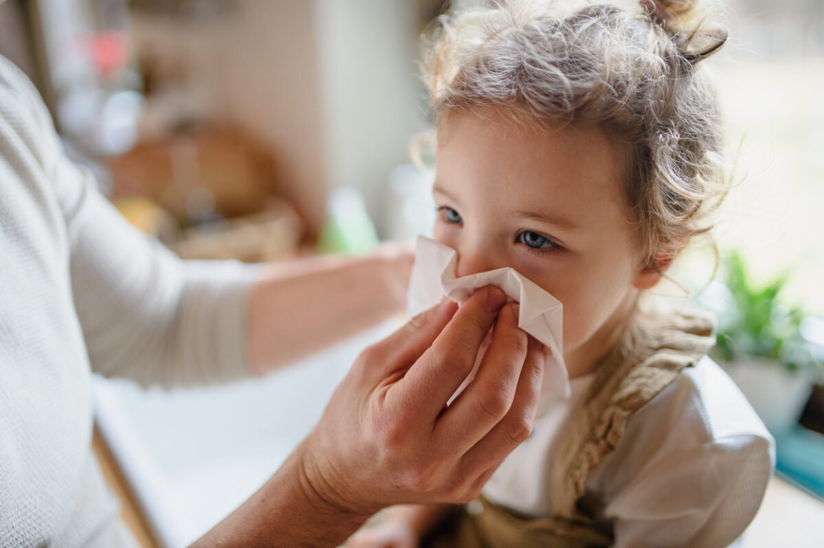 come insegnare ai bimbi a soffiare il naso