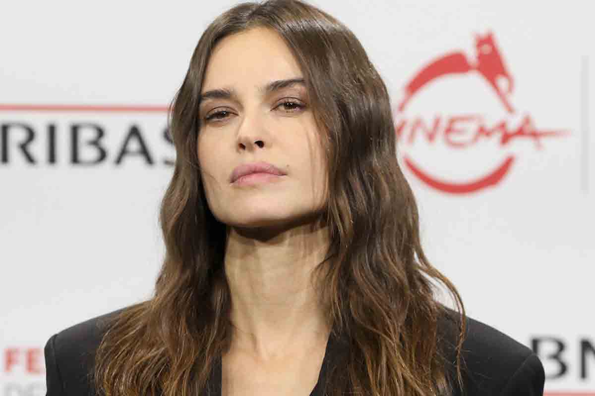 Sfilate, Kasia Smutniak a Parigi con la figlia