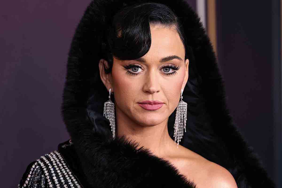 Katy Perry lancia la giacca da “Kill Bill”