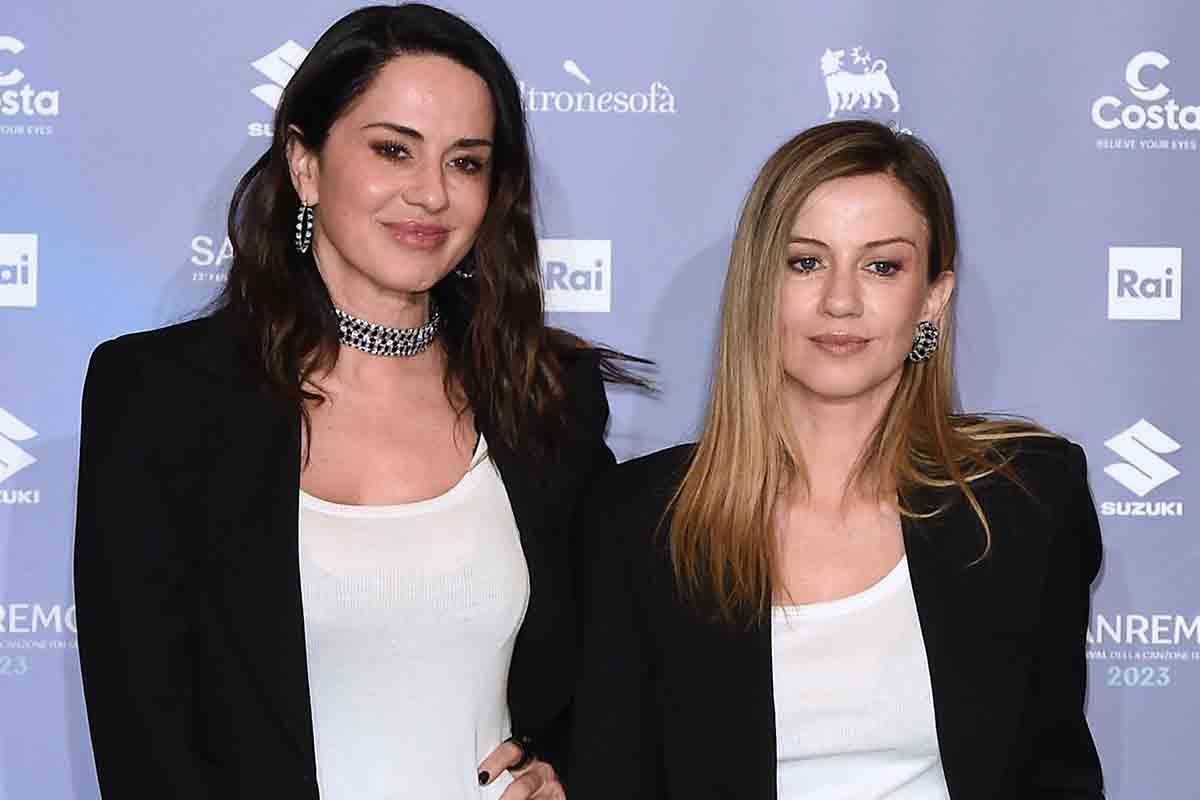 Paola & Chiara madrine del Roma Pride: l’annuncio con gli abiti coordinati